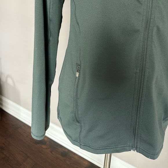 EUC C9 by Champion Full, Zip-Up Jacket - Picture 2 of 10